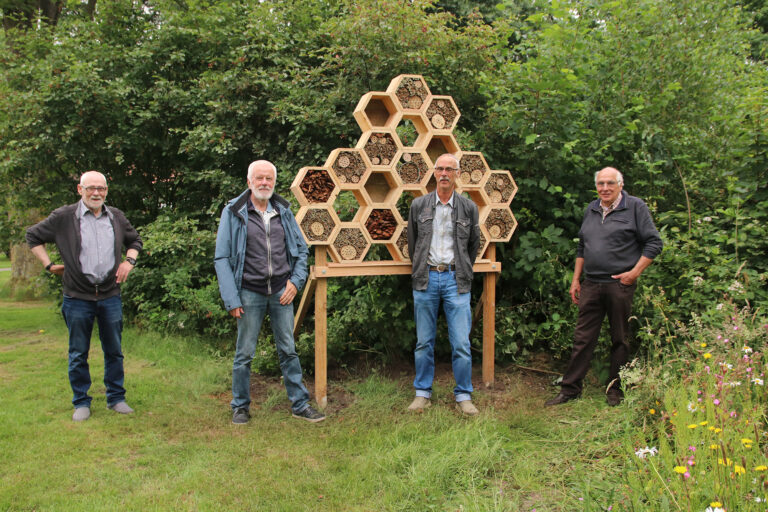 Onthulling uniek insectenhotel Zuiderpark Hoogeveen